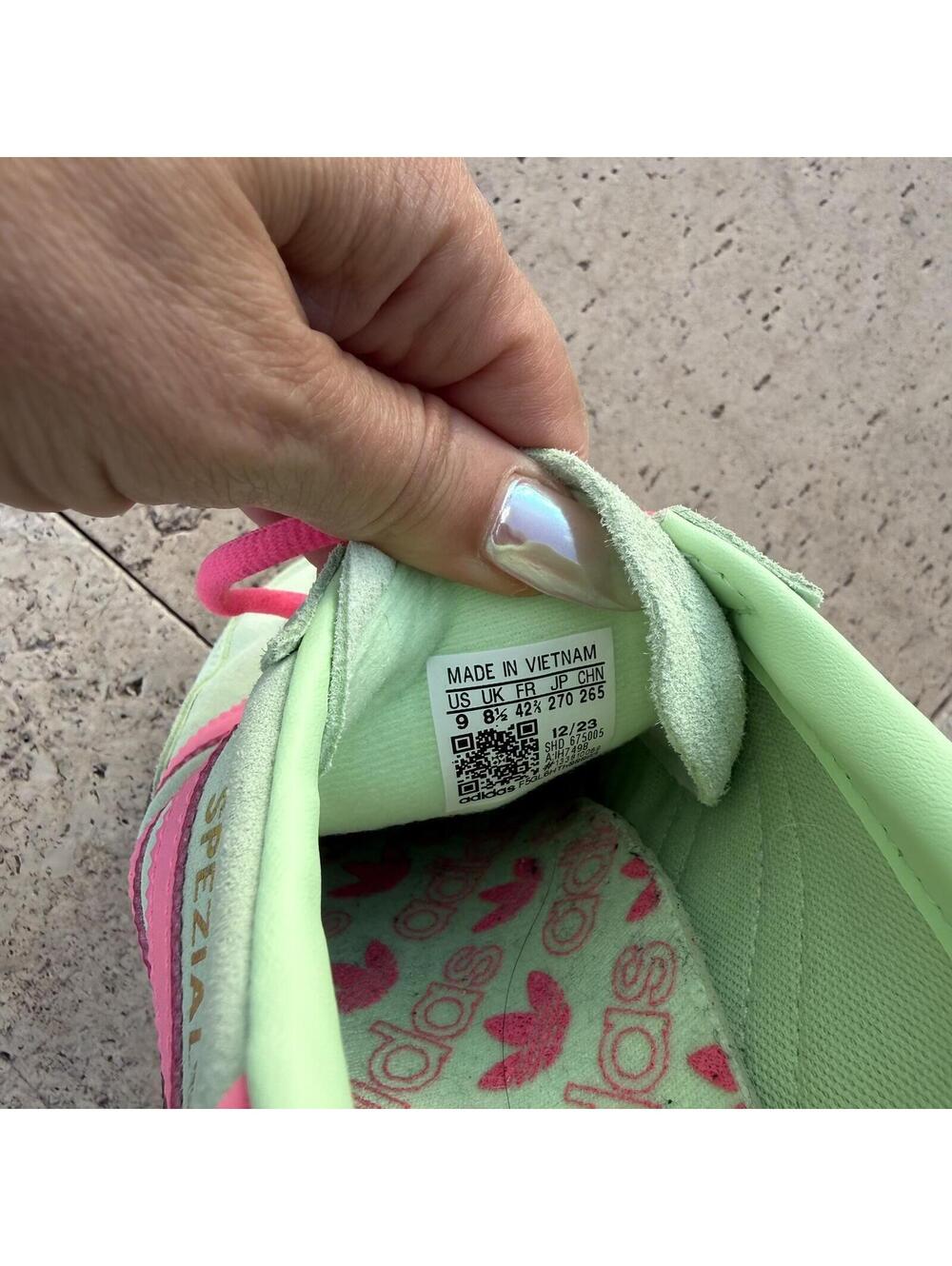 Adidas Spezial Suede Sneakers in Mint Green and Pink, Size 9 US - Picture 3 of 9